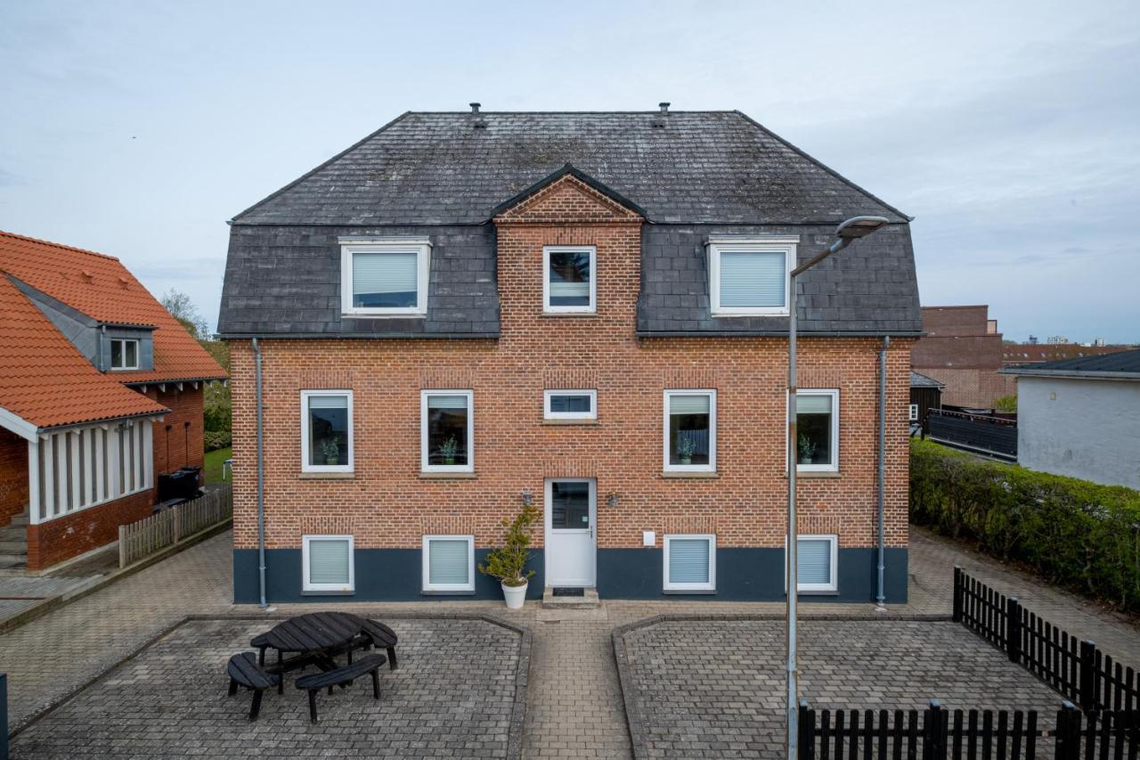 Newly Renovated 1-Bed Apartment In Aalbor Kültér fotó